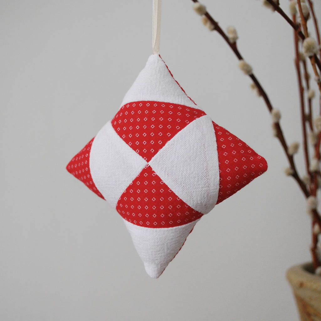 Quilted Diamond Ornament