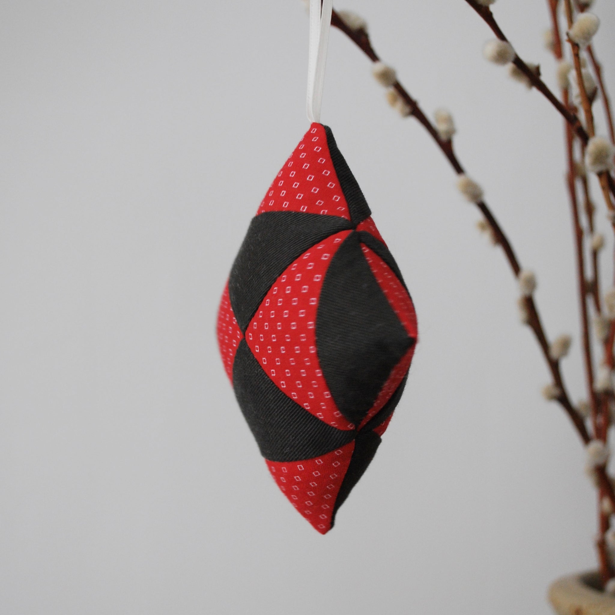 Quilted Diamond Ornament