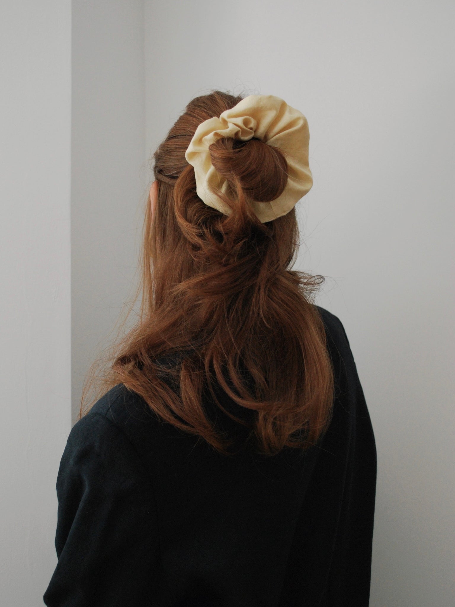 Semolina Linen Scrunchie
