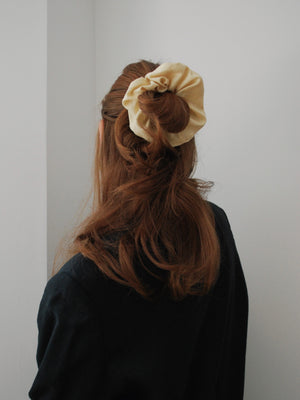 Semolina Linen Scrunchie